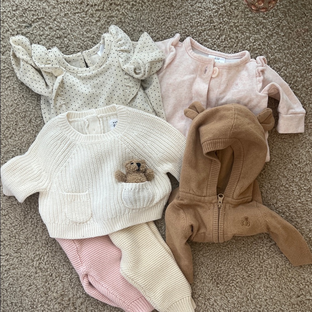 GAP Baby Premie Winter Clothing Bundle